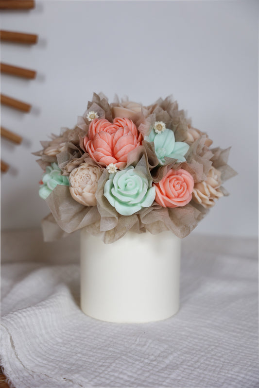 Blumenstrauß aus Wachblüten Vanilla Peach