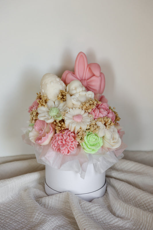 Osterblumenstrauß aus Wachsblüten Rosa/Grün