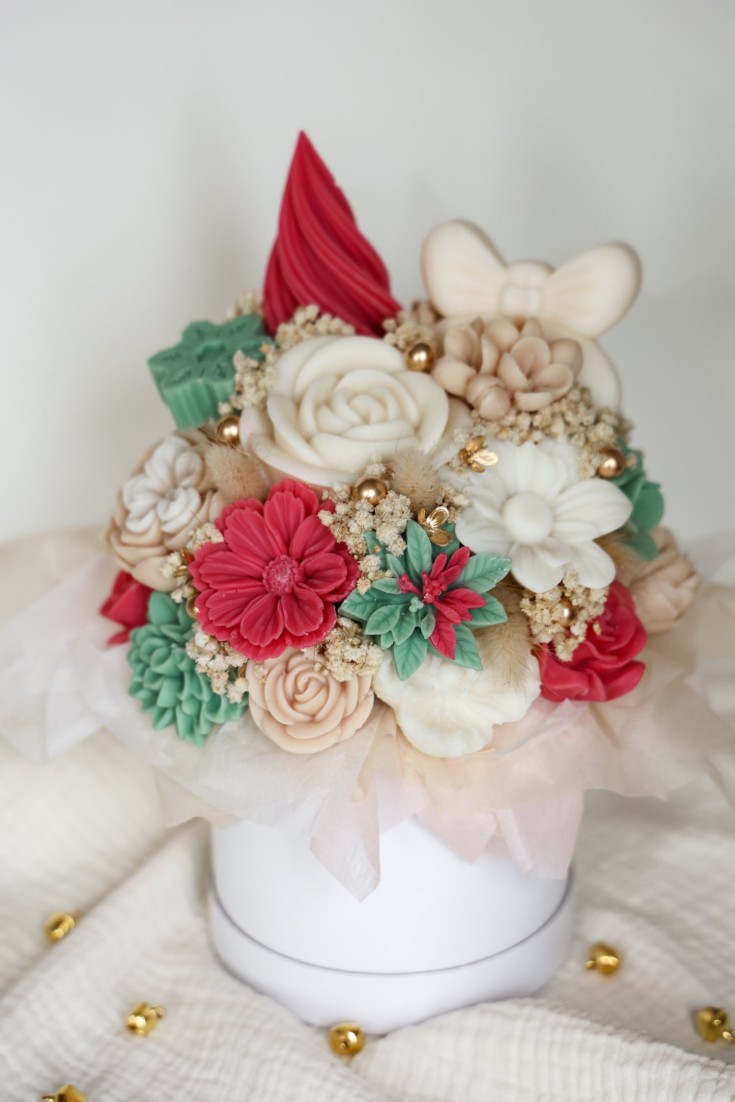 Weihnachtsblumenstrauß aus Wachs Tanne/Berry