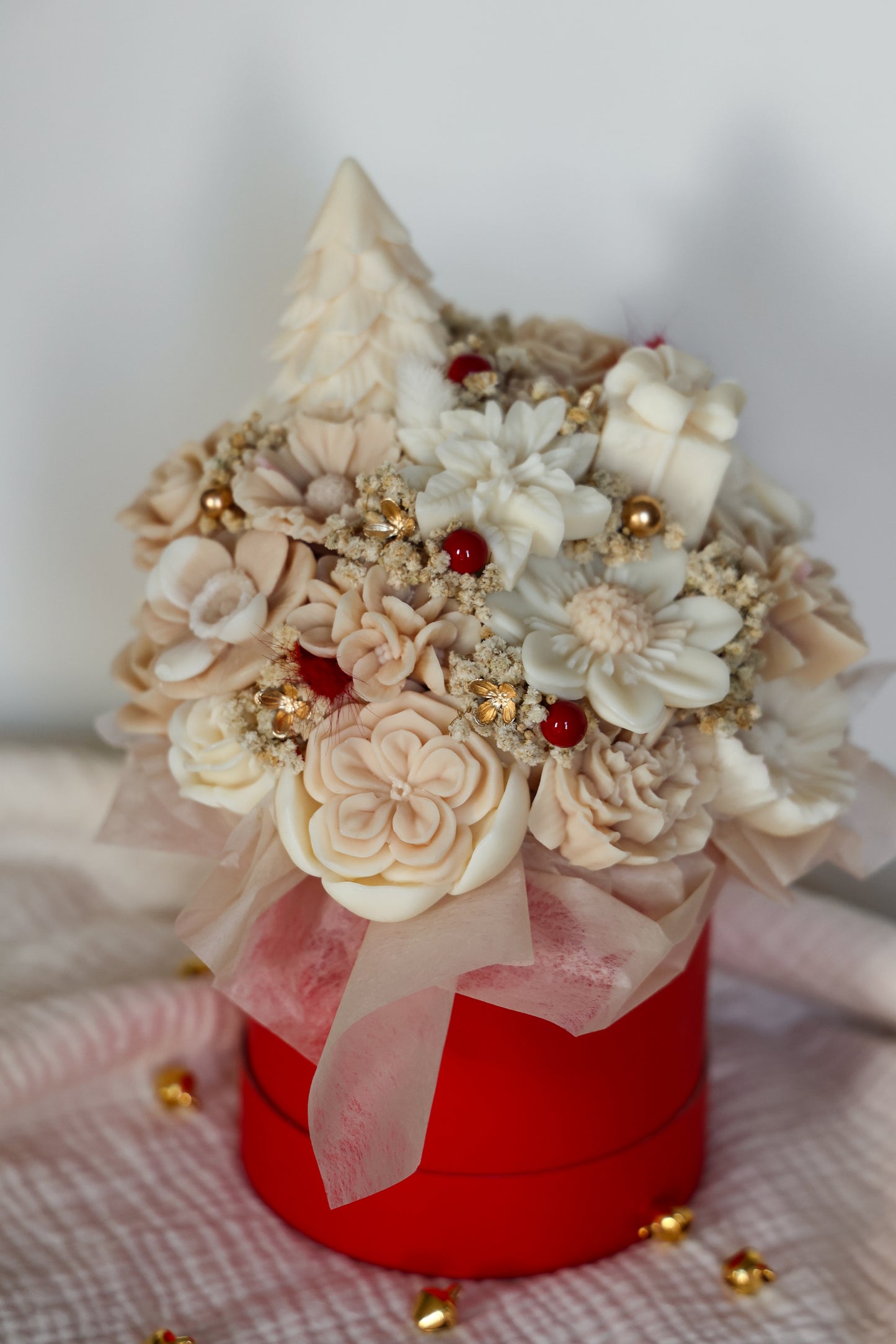 Weihnachtsblumenstrauß aus Wachs Rot