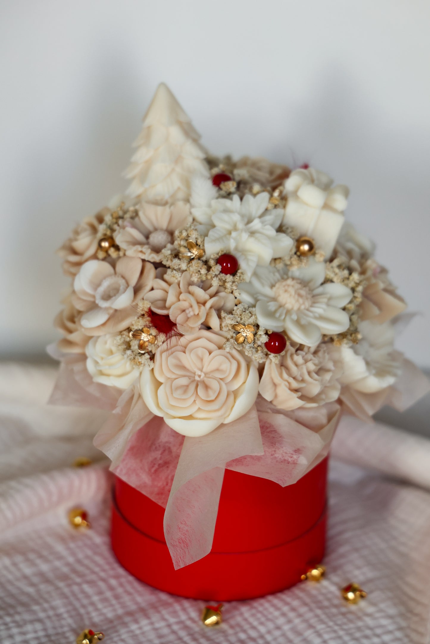 Weihnachtsblumenstrauß aus Wachs Rot