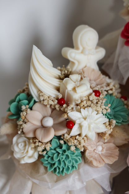 Weihnachtsblumenstrauß aus Wachs Tanne/Puder