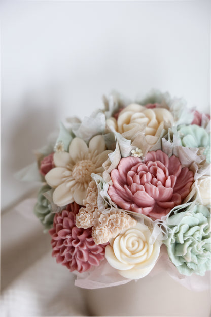 Blumenstrauß aus Wachblüten Beige Pearl
