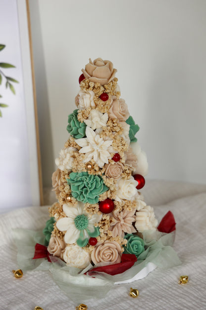 Weihnachtsblumentanne aus Wachsblüten