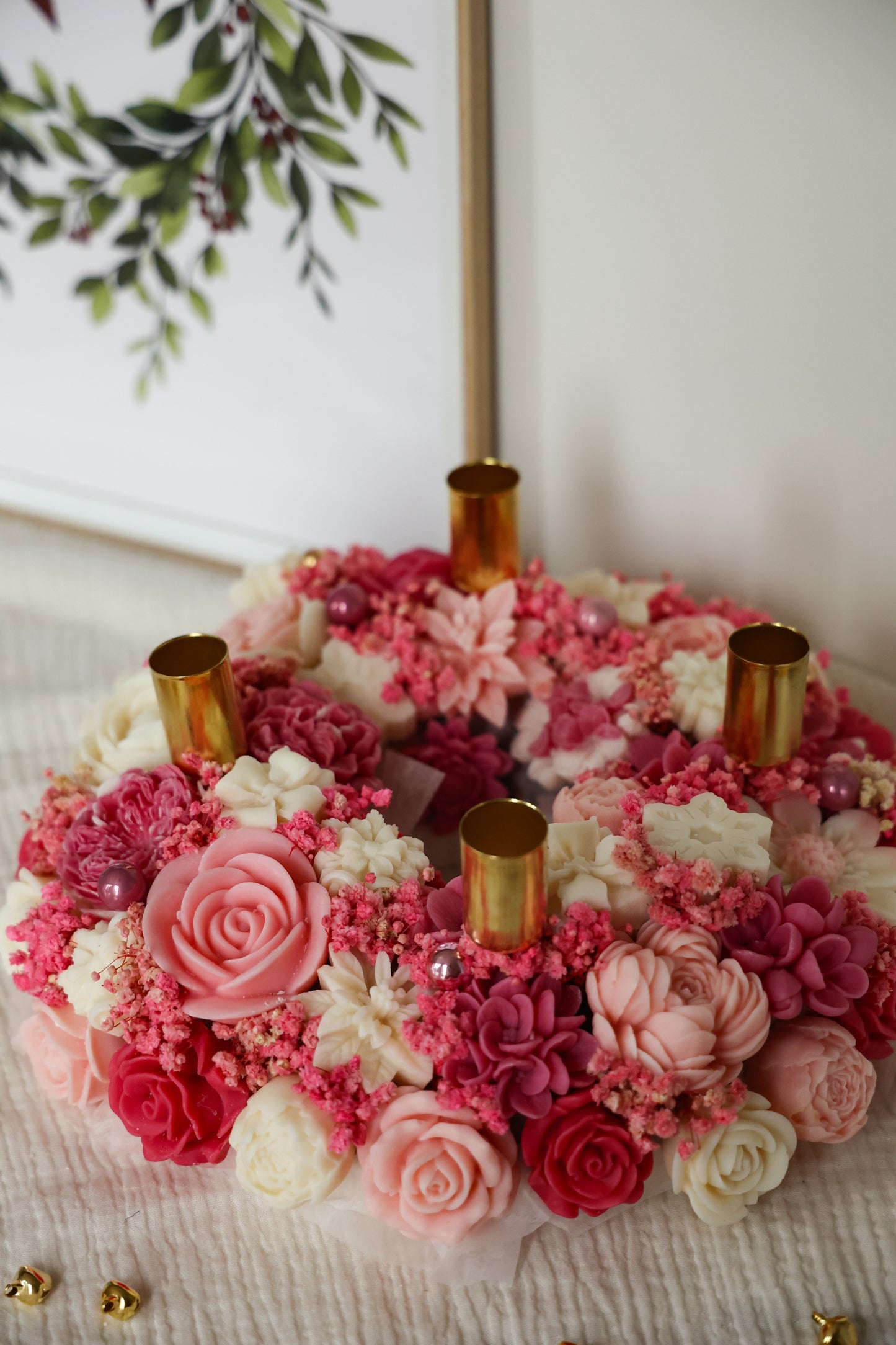 Großer Weihnachtskranz aus Wachsblüten