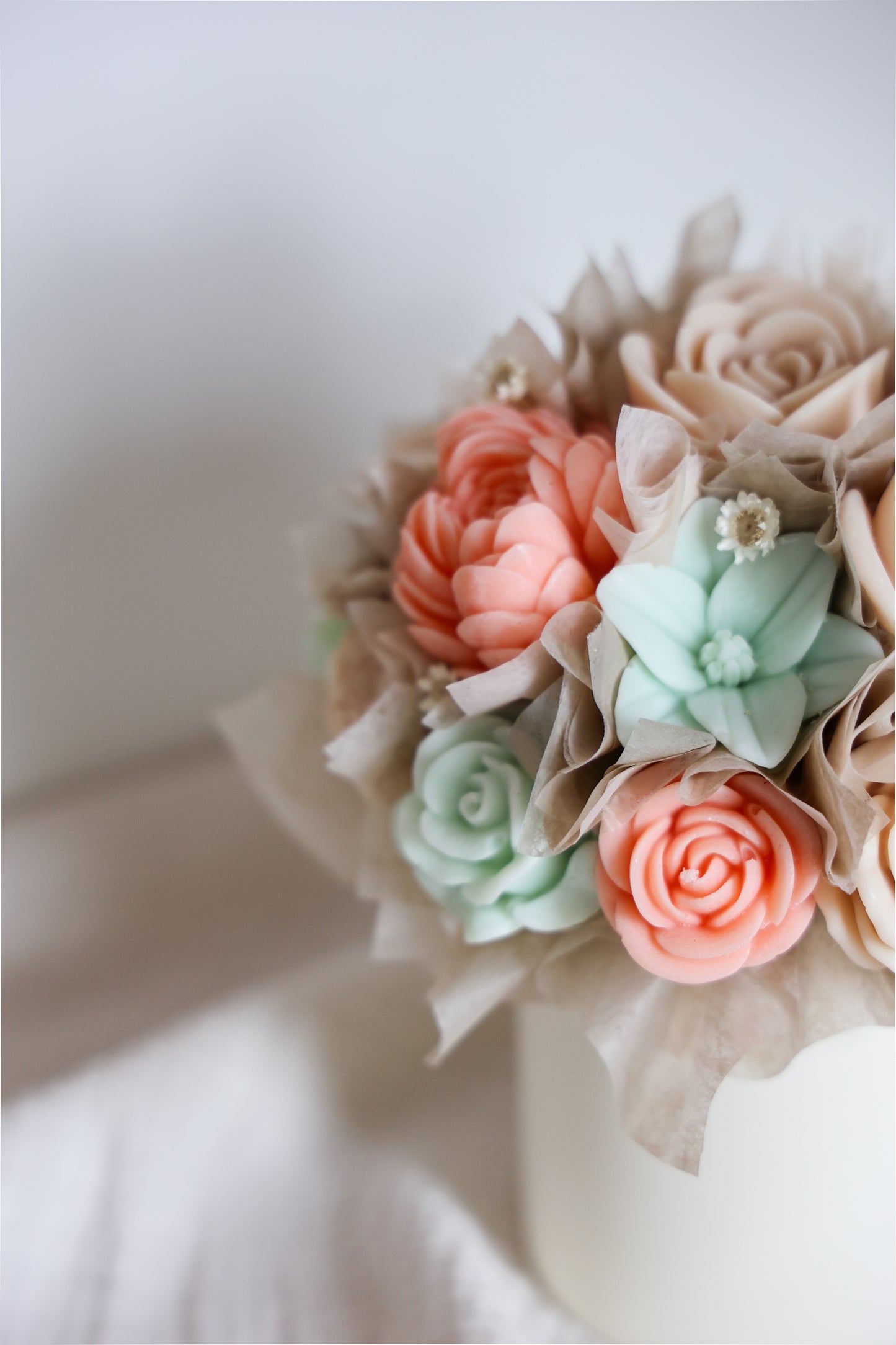 Blumenstrauß aus Wachblüten Vanilla Peach