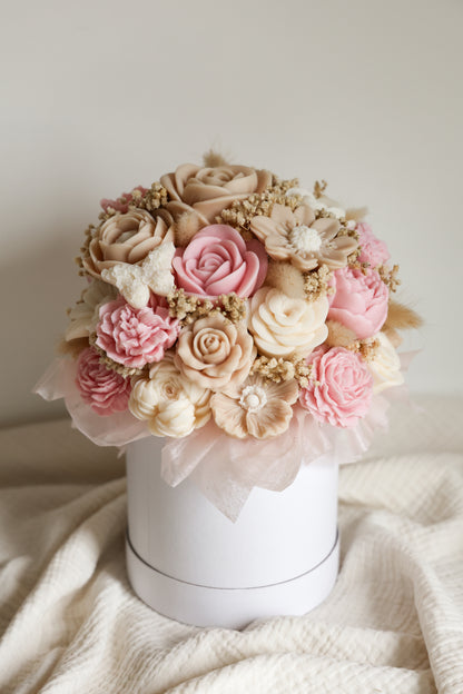 Großer Blumenstrauß aus Wachsblüten