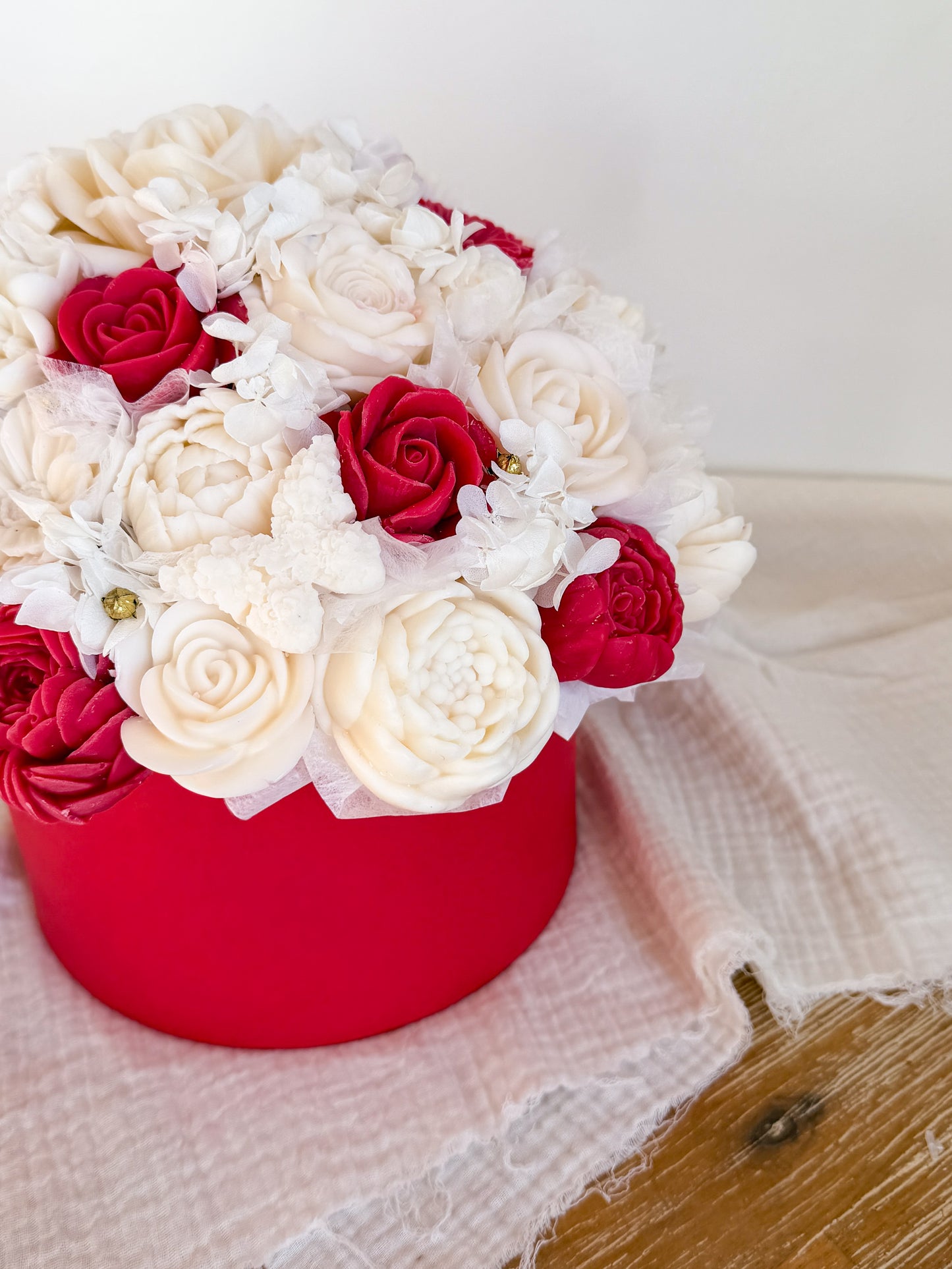XL Blumenstrauß aus Wachsblüten Rot