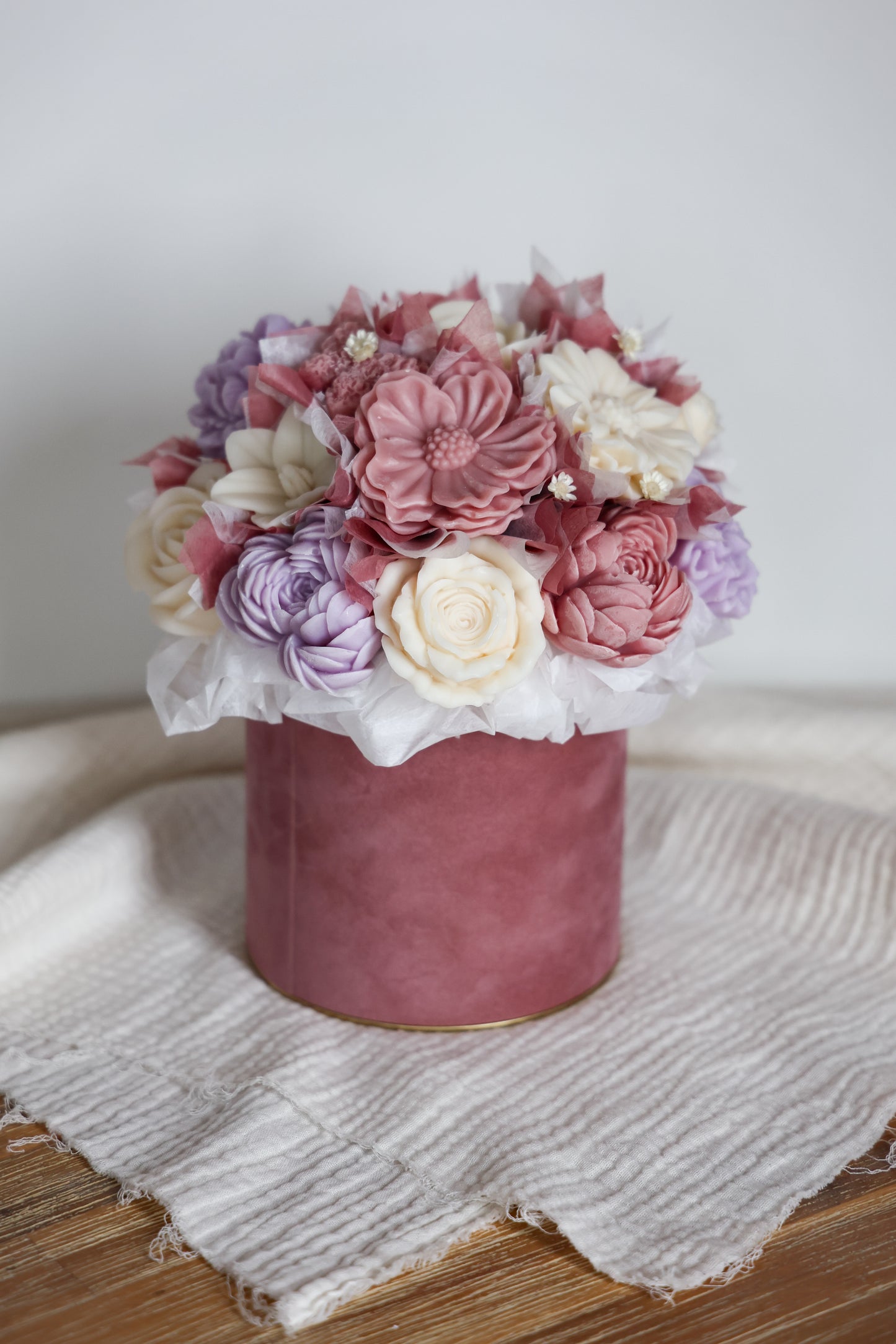Blumenstrauß aus Wachsblüten Samt Altrosa