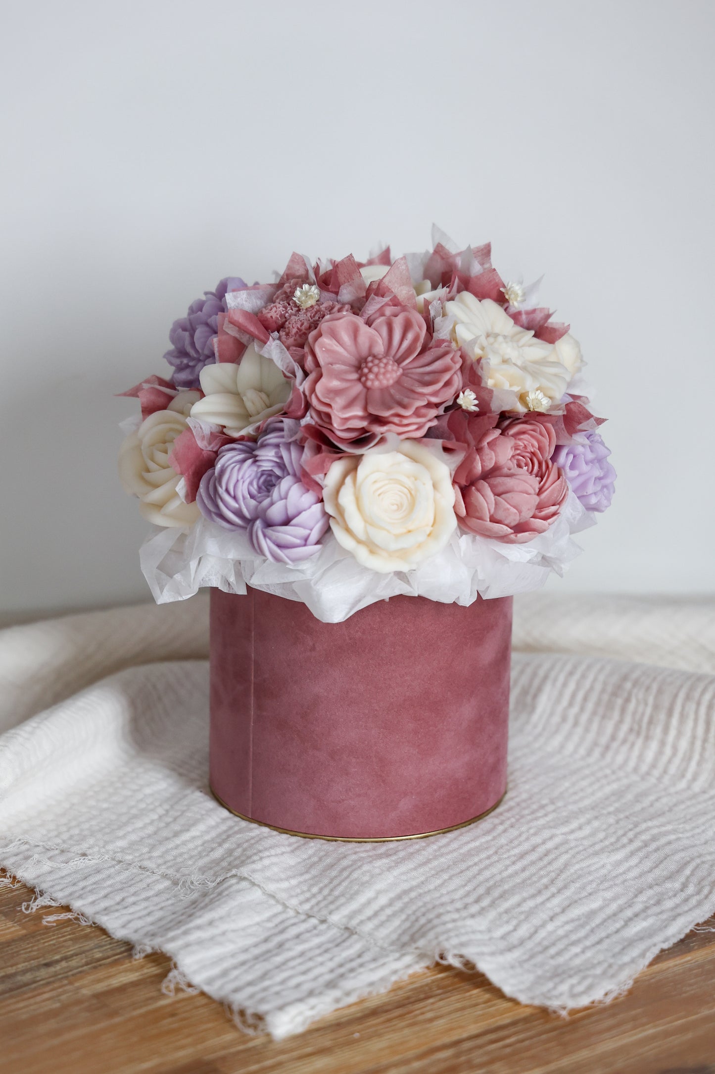 Blumenstrauß aus Wachsblüten Samt Altrosa