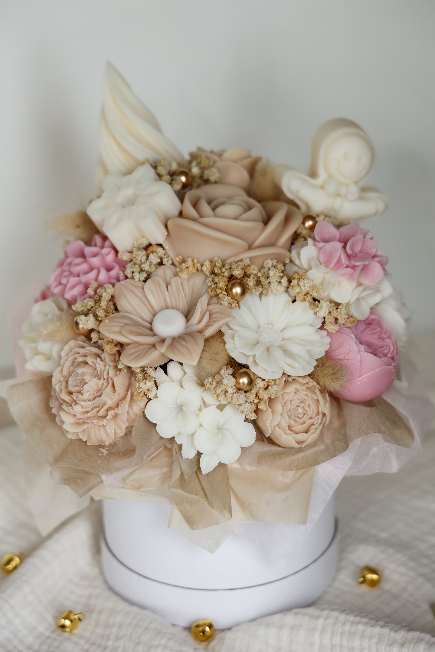 Weihnachtsblumenstrauß aus Wachs Pastell