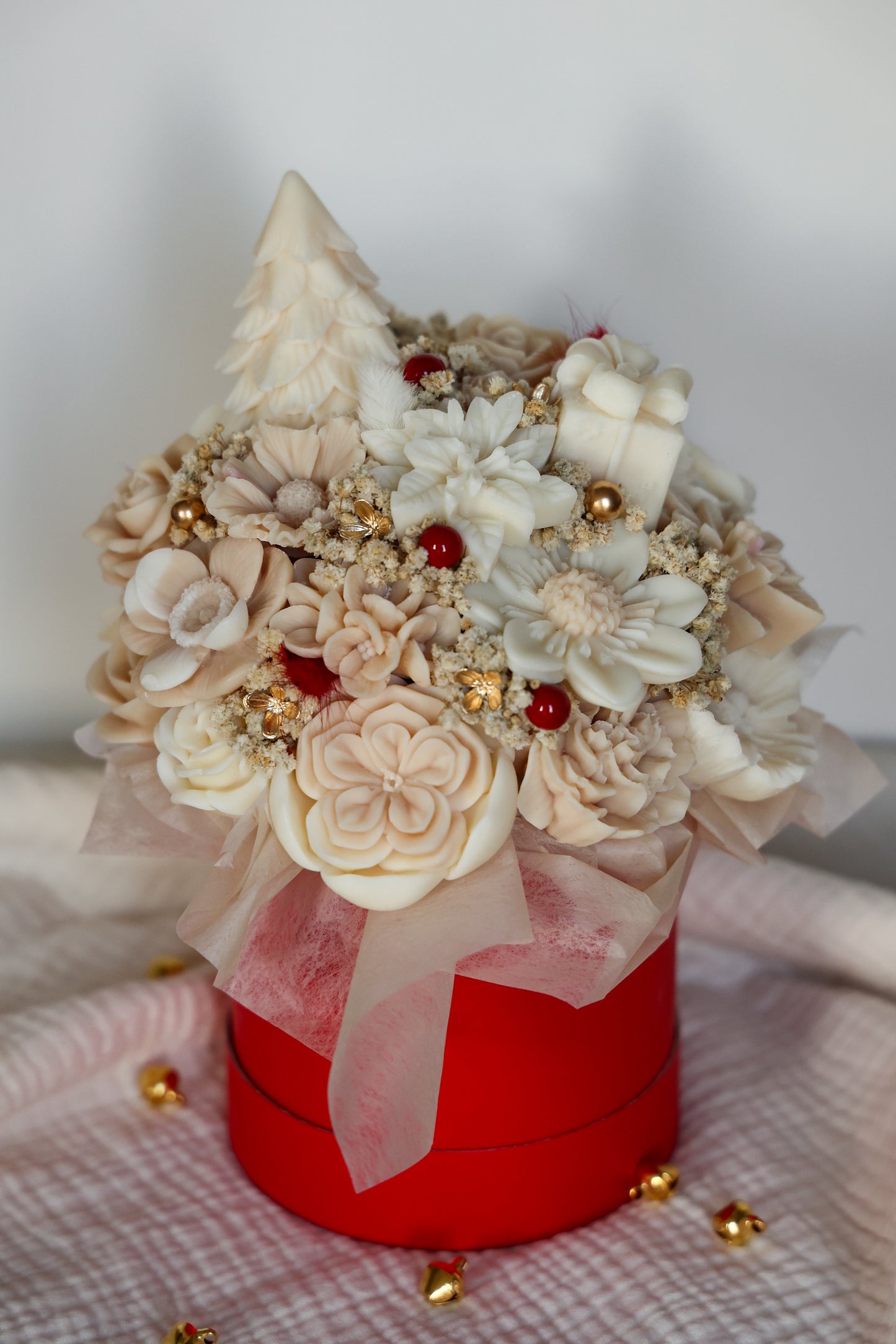 Weihnachtsblumenstrauß aus Wachs Rot