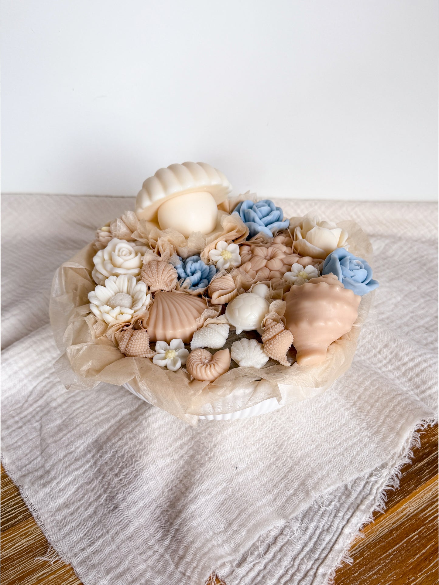 Strandschale aus Wachsblüten