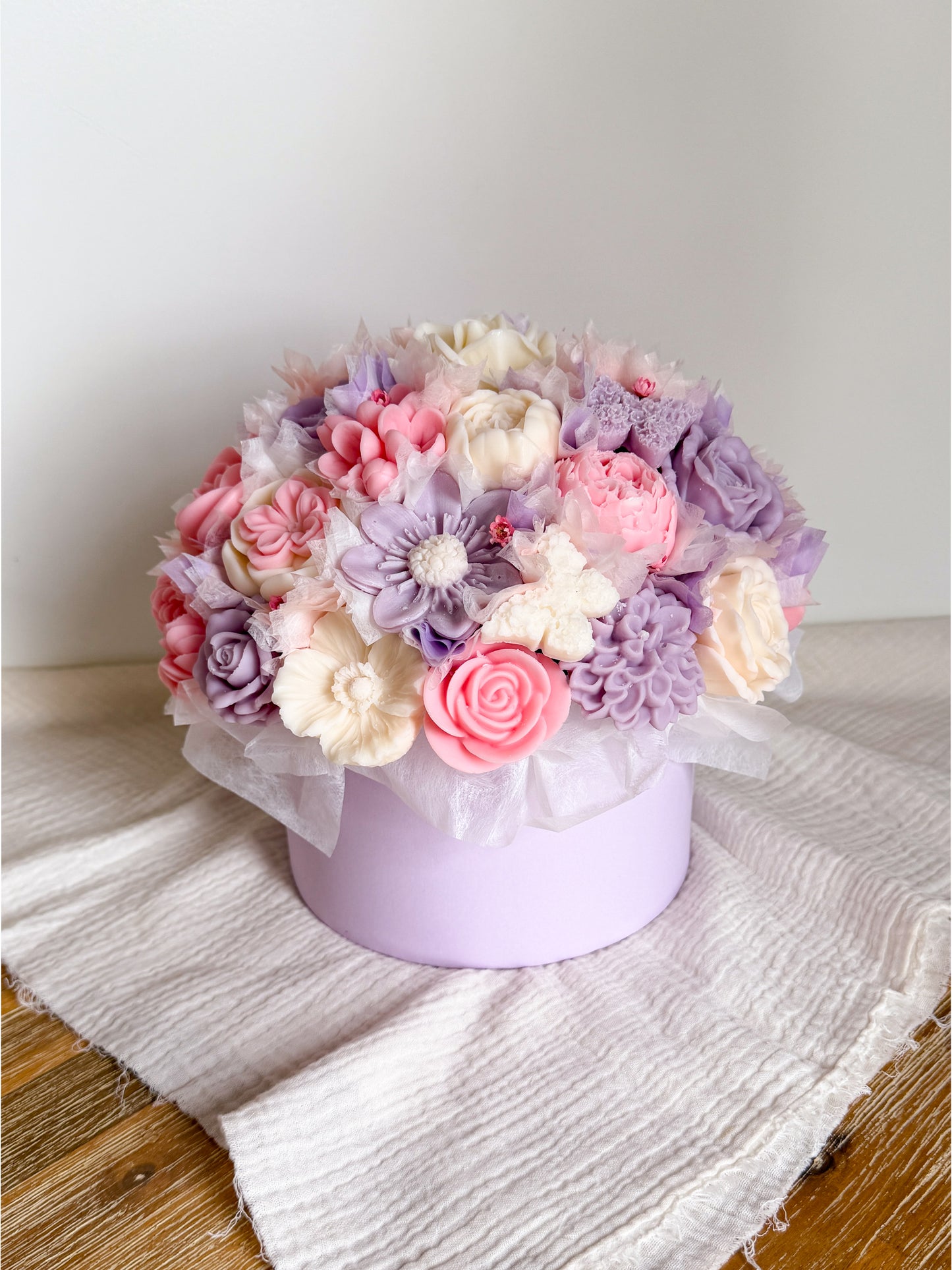 XL Blumenstrauß aus Wachsblüten Pastell Flieder/Rosa