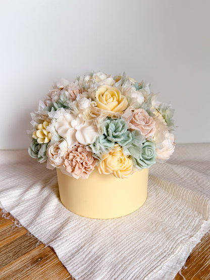 XL Blumenstrauß aus Wachsblüten Pastell Gelb/Salbei