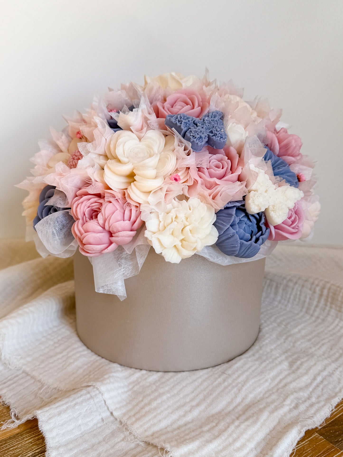 XL Blumenstrauß aus Wachsblüten Beige Pearl
